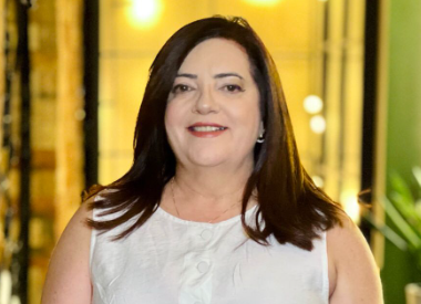 Vanuzia Helia