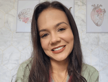 Amanda da Silva Morais dos Santos