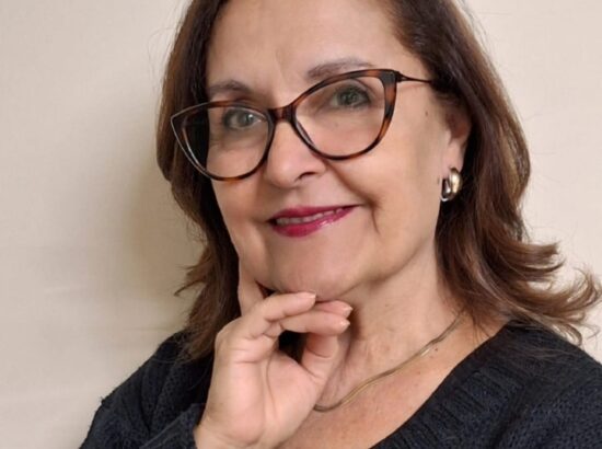 Elaine Rodrigues Corrêa 