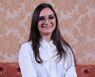 Karina Camargos Oliveira